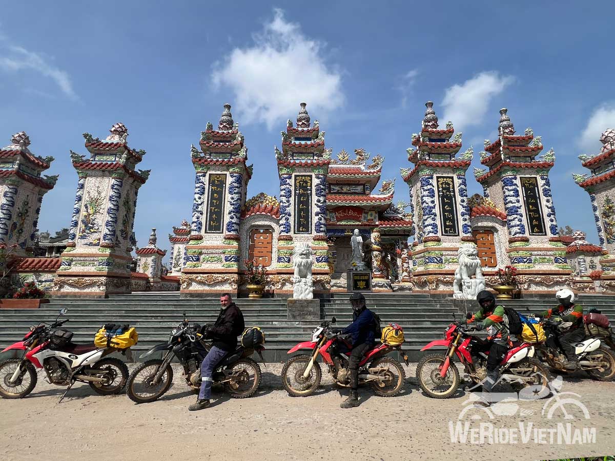 Ho Chi MInh Trail Motorbike